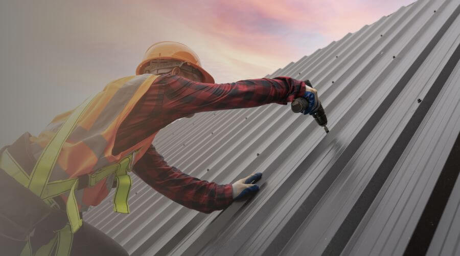 Professional residential roofers in Pine Village, IN